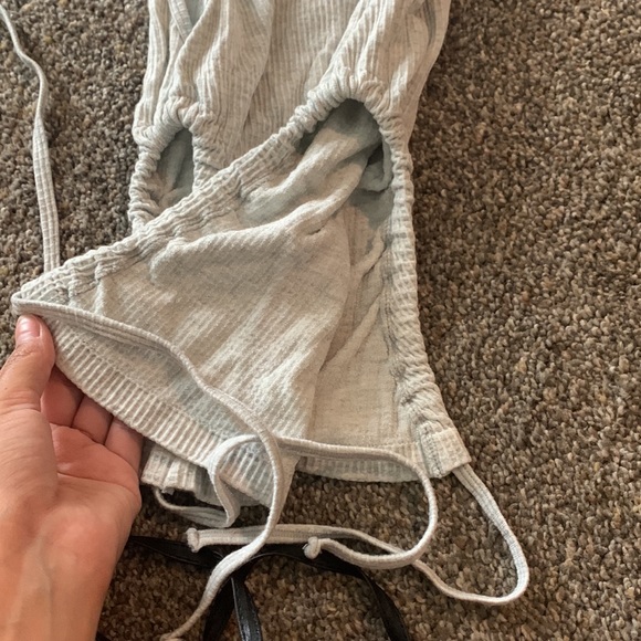 Top - Picture 5 of 7